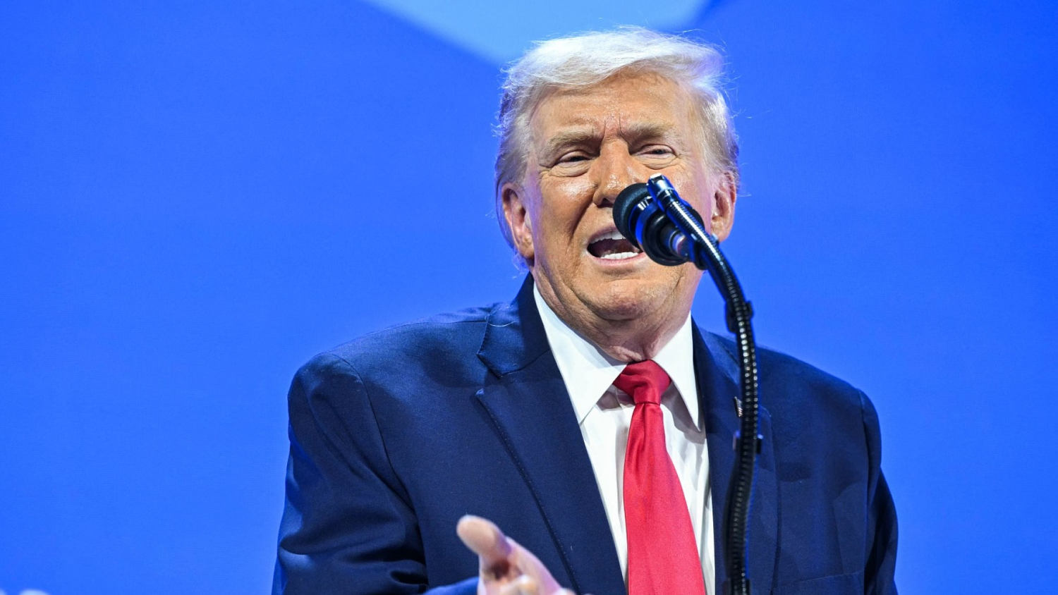 Trump continues to target Somalians and Minnesota in speech to World Economic Forum