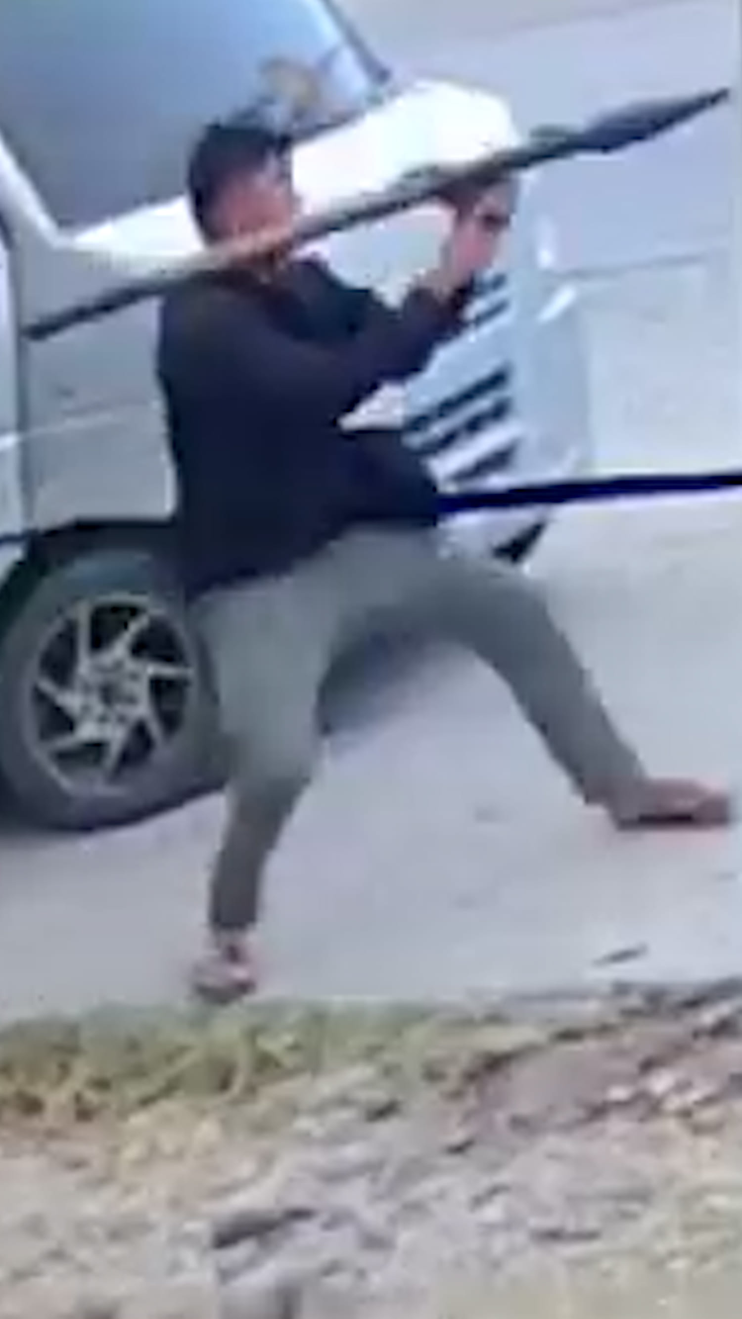 Philippine mayor survives RPG attack