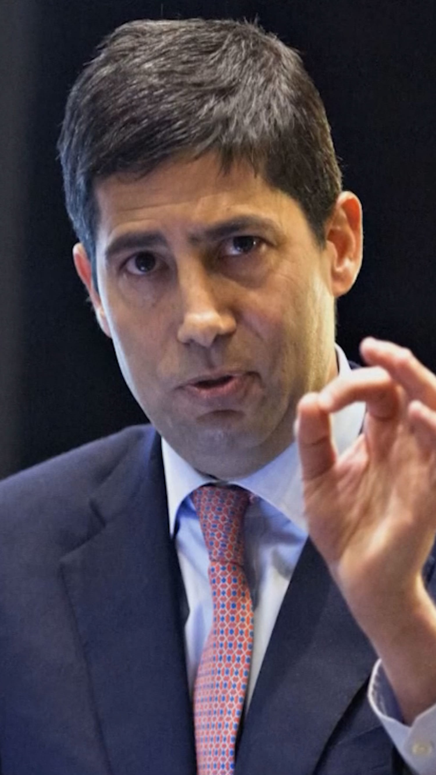 Trump taps Kevin Warsh to chair Federal Reserve