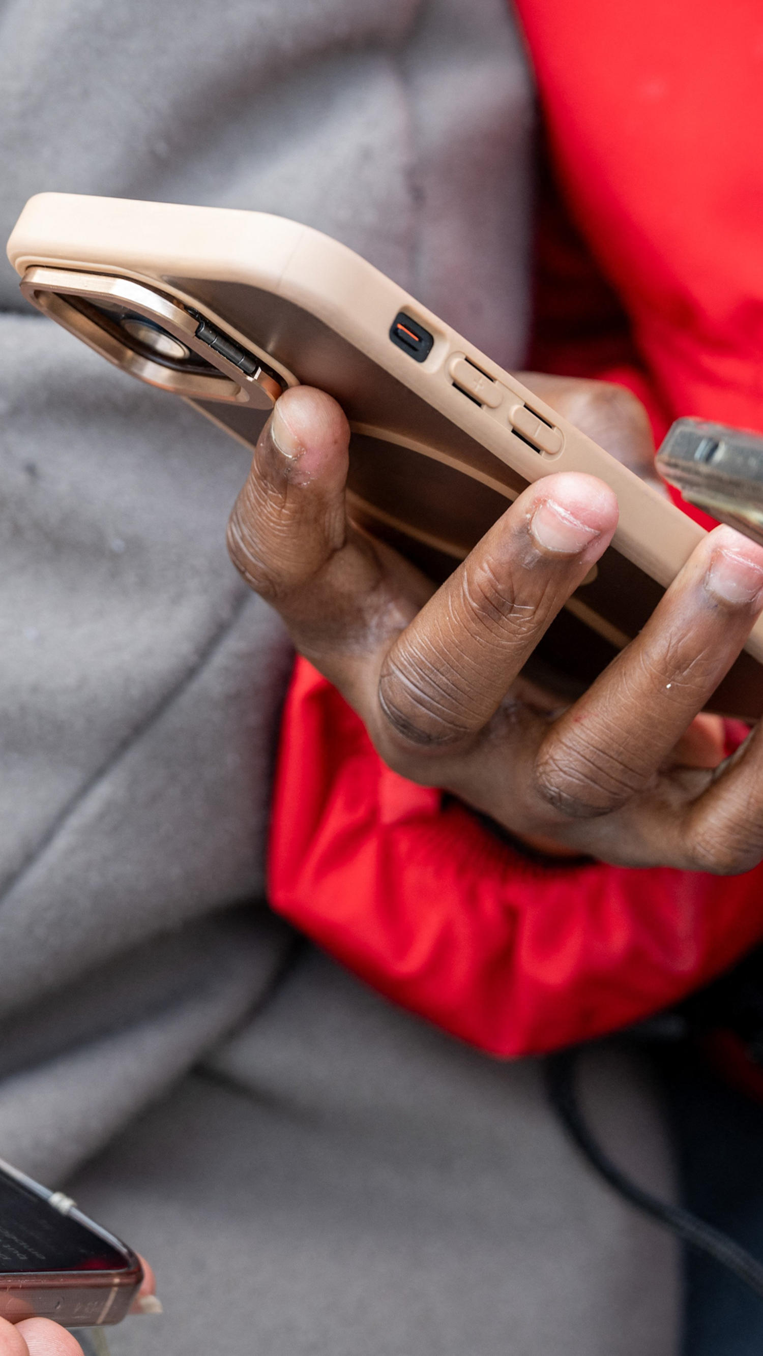 France to vote on social media ban for kids under 15