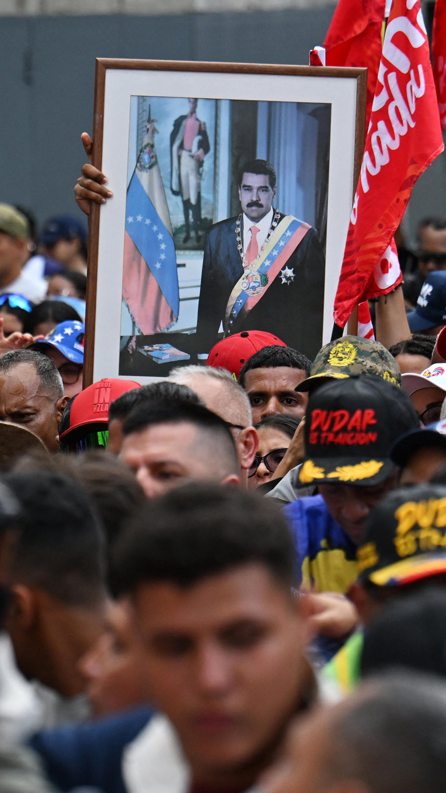 Thousands in Caracas rally for Maduro's release