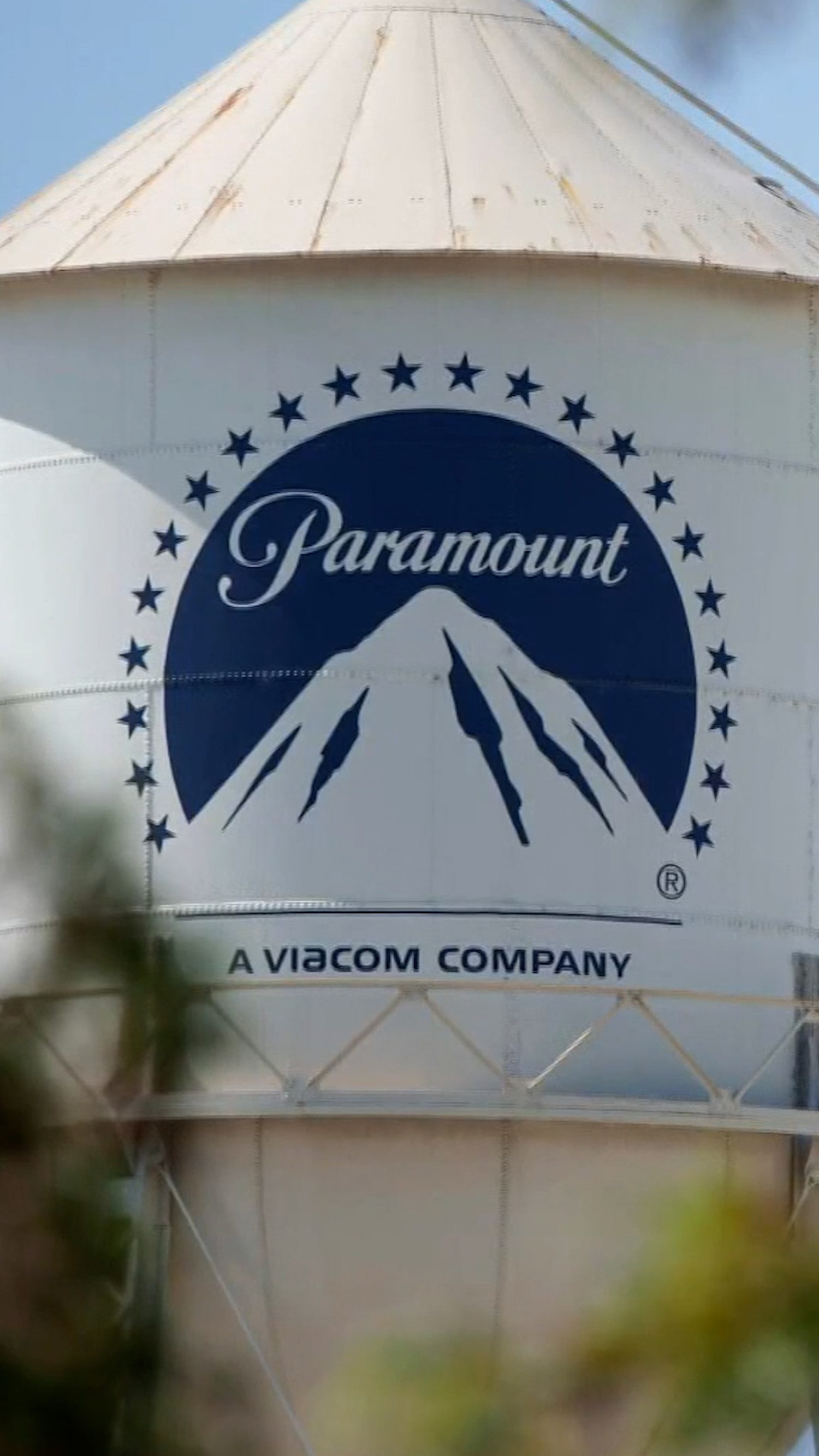 Paramount sues Warner Bros. over Netflix deal