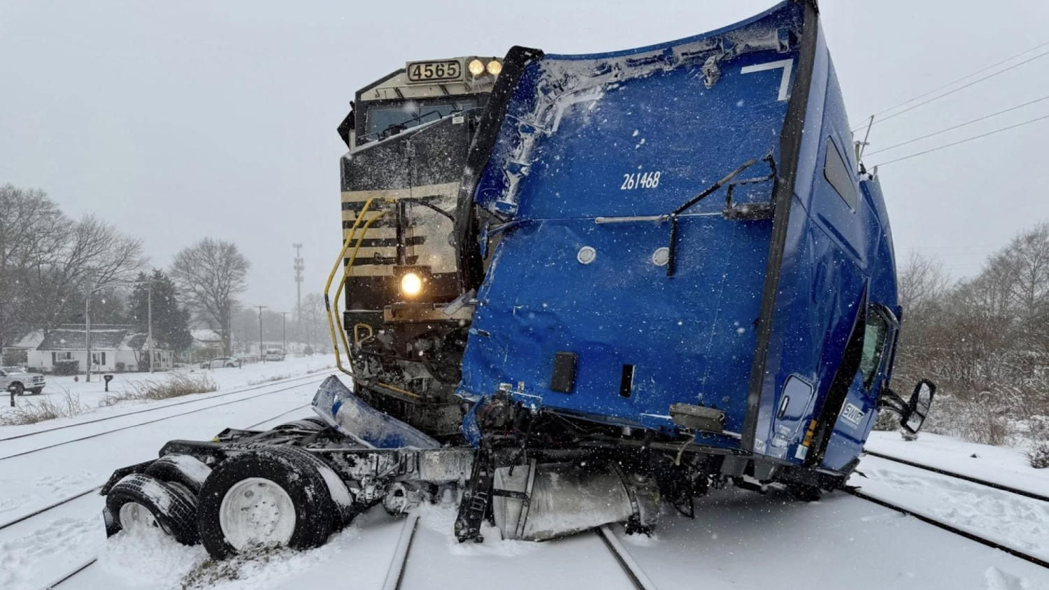 Winter Storm Blankets Southeast as People Brace for Record Cold