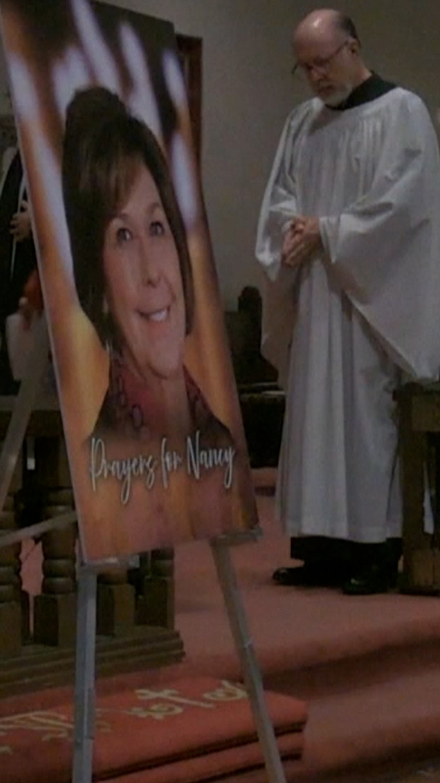 Hundreds gather to offer prayers for Nancy Guthrie