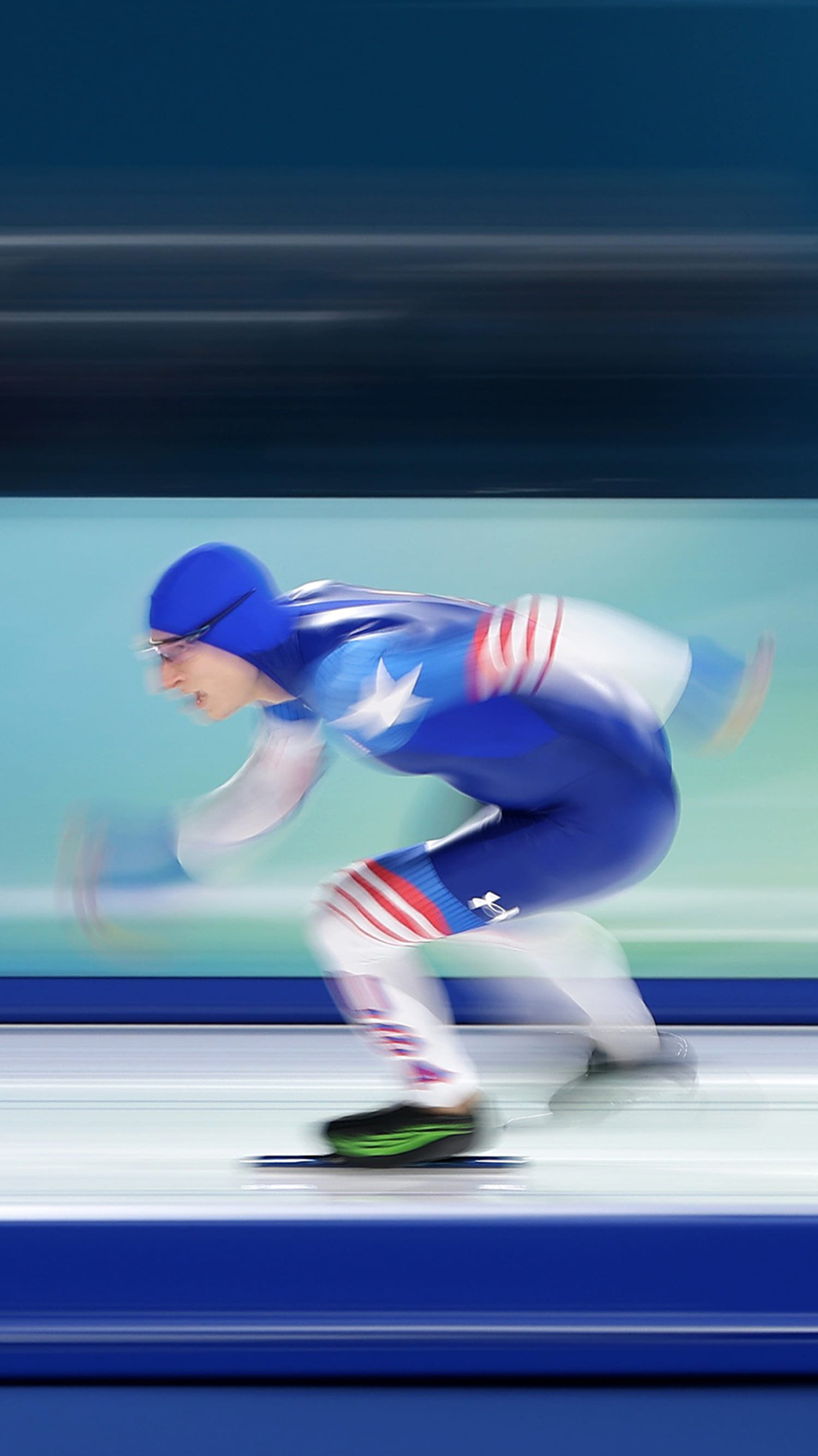 Jordan Stolz makes Olympic speedskating history