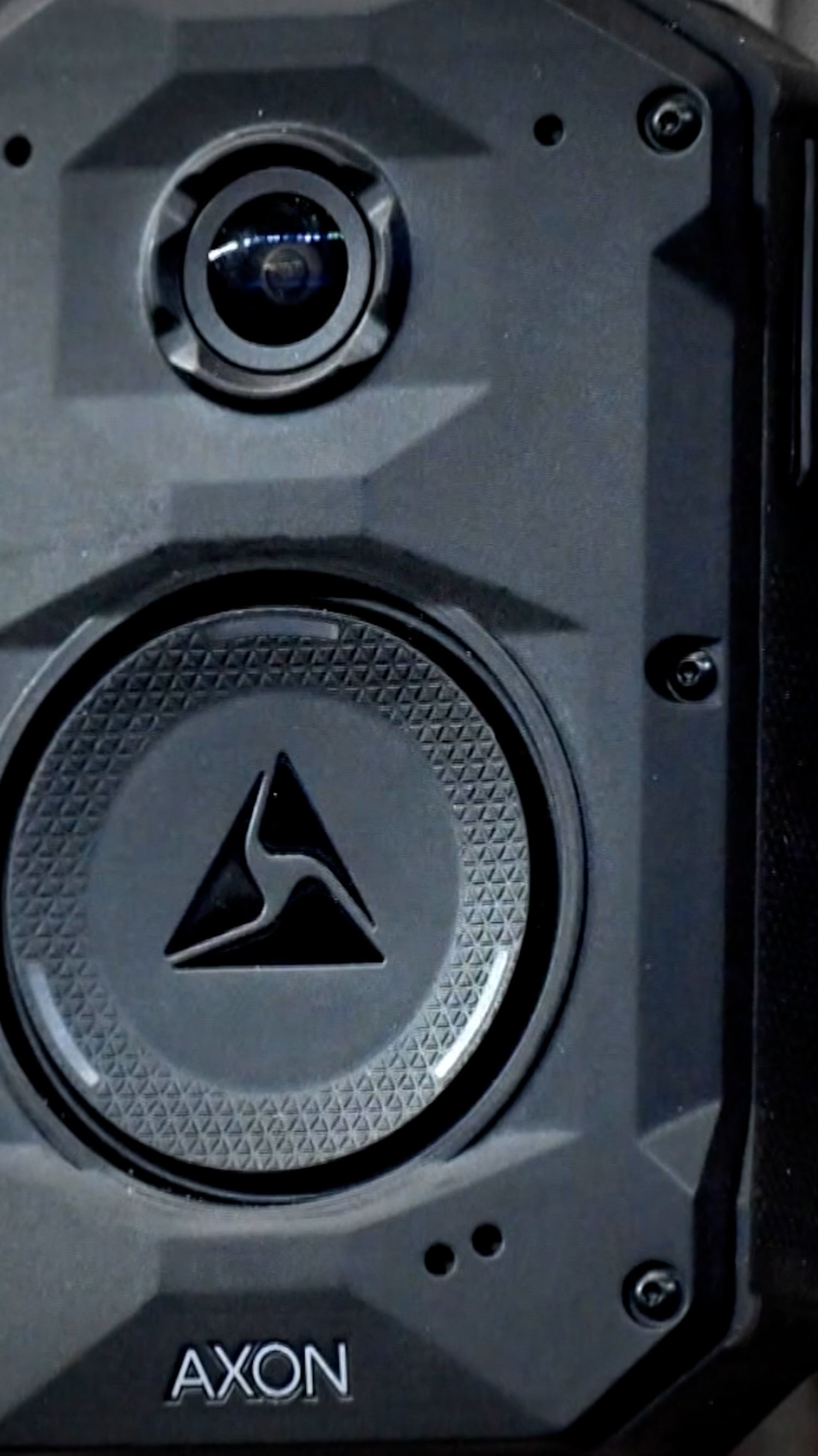 DHS issues body cameras to federal agents in Minneapolis