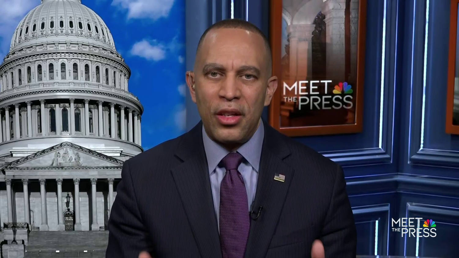 Hakeem Jeffries: ‘No, I don’t think’ Kamala Harris has lost relevancy after Crockett endorsement