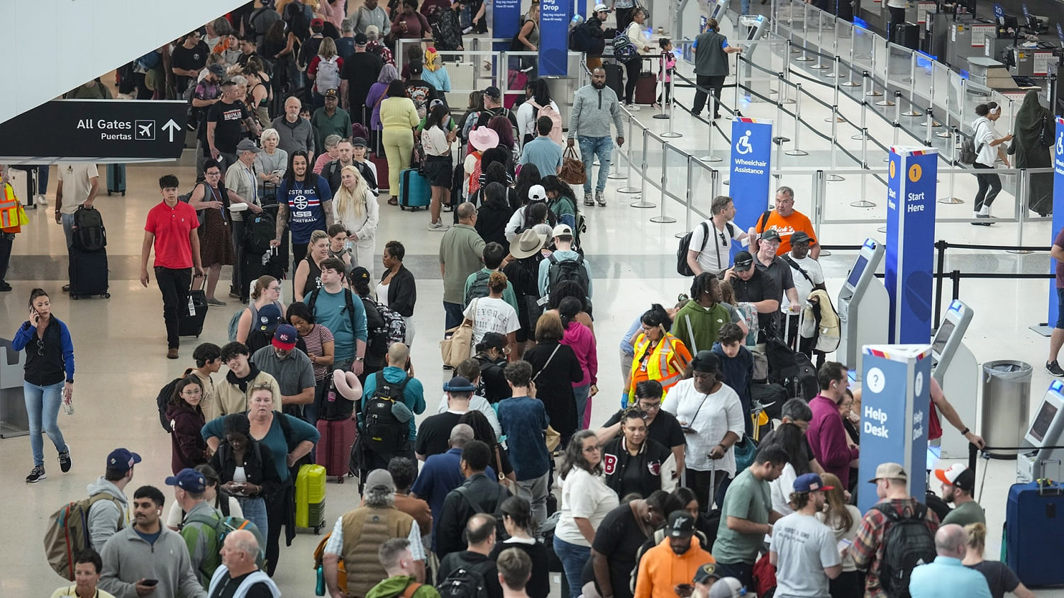 Travelers Stuck in TSA Lines Amid Partial Government Shutdown