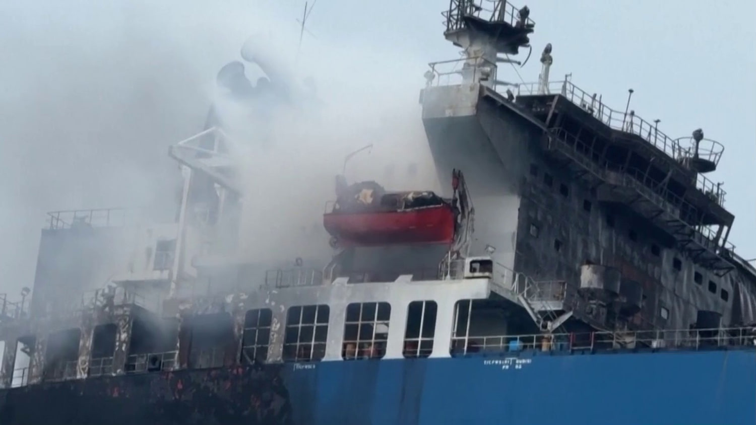 U.S. locked in a ‘test of wills’ as Iran vows to keep Strait of Hormuz closed: Military analyst