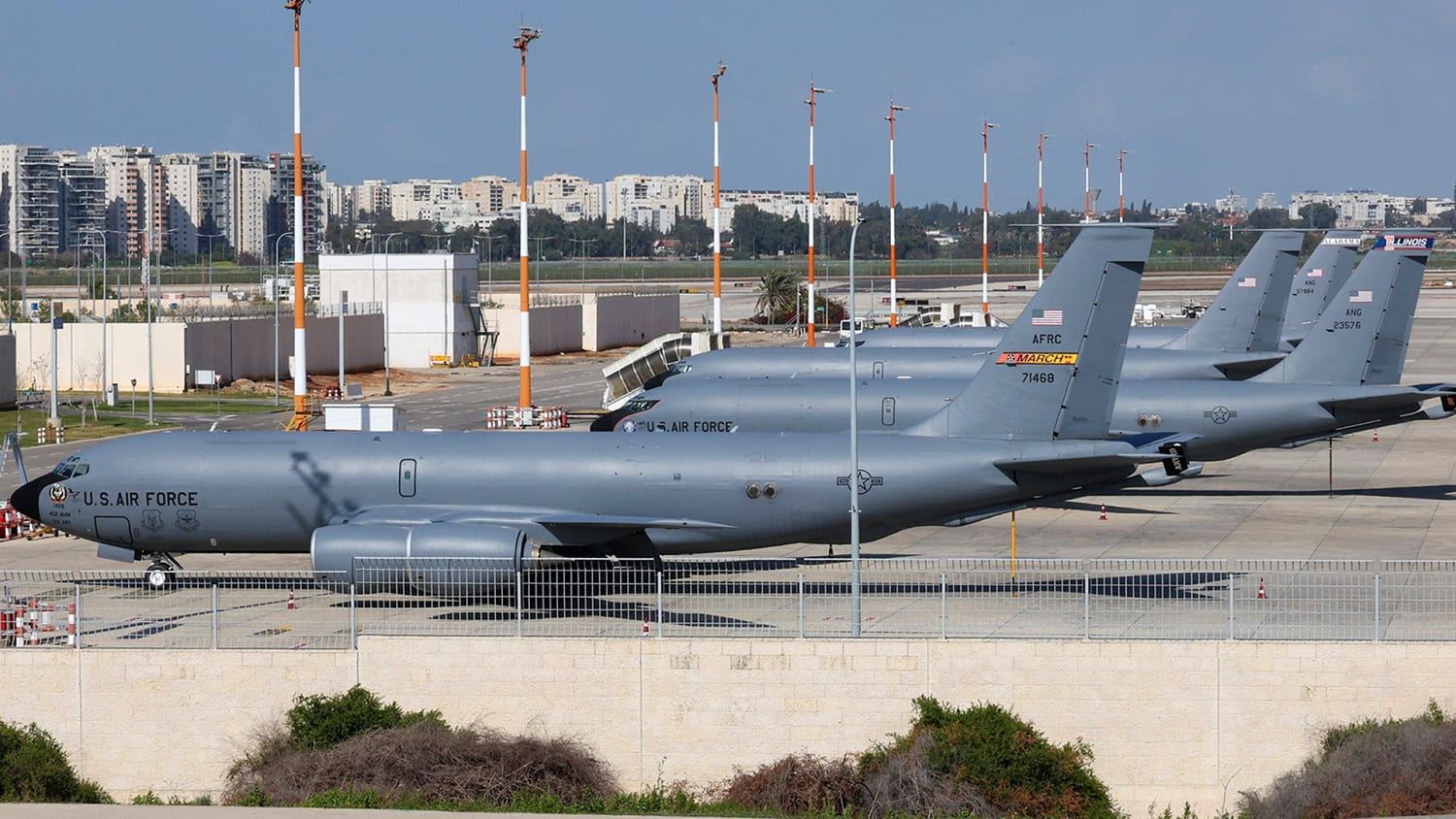 4 US Crew Members Killed After Refueling Plane Crashes in Iraq