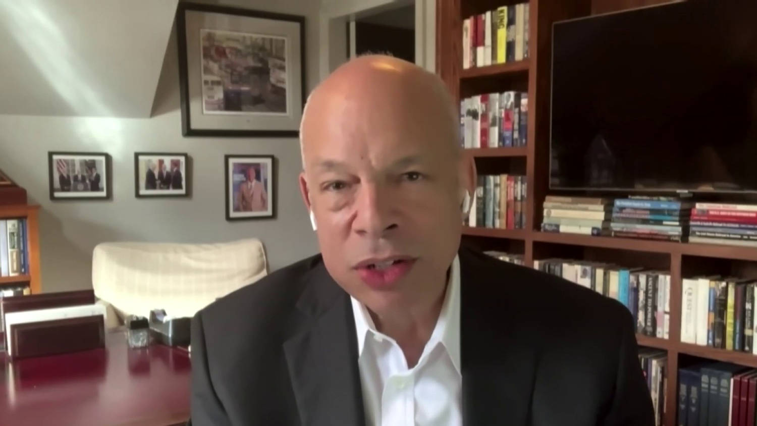 DHS shutdown is a ‘national security issue right now,’ says former secretary