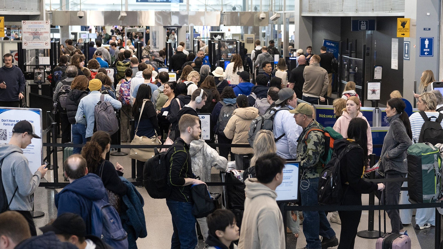 TSA Pay to Resume As Airport Security Bottleneck Persists