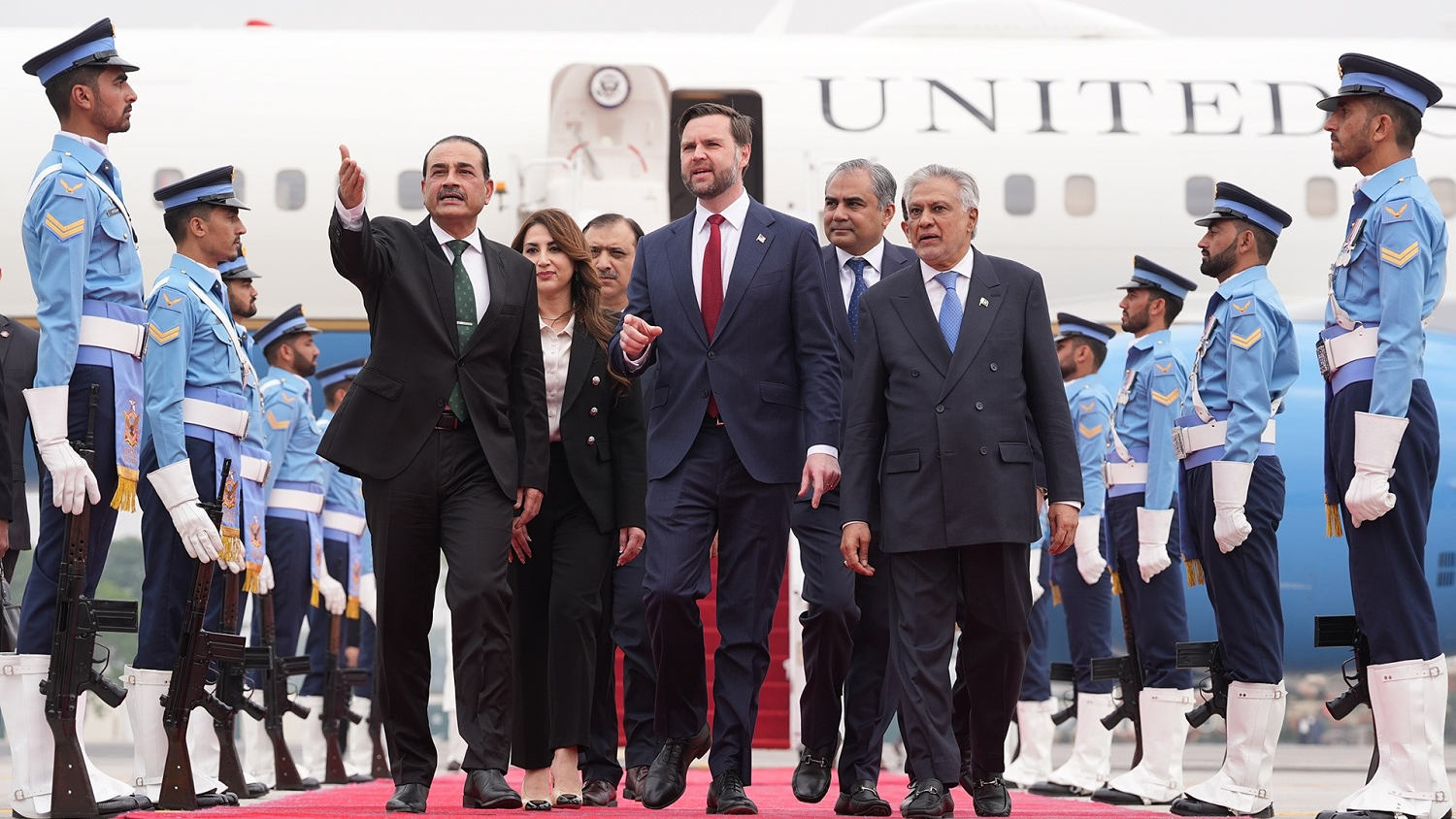 US and Iran Fail to Reach Deal After 1 Day of Peace Talks