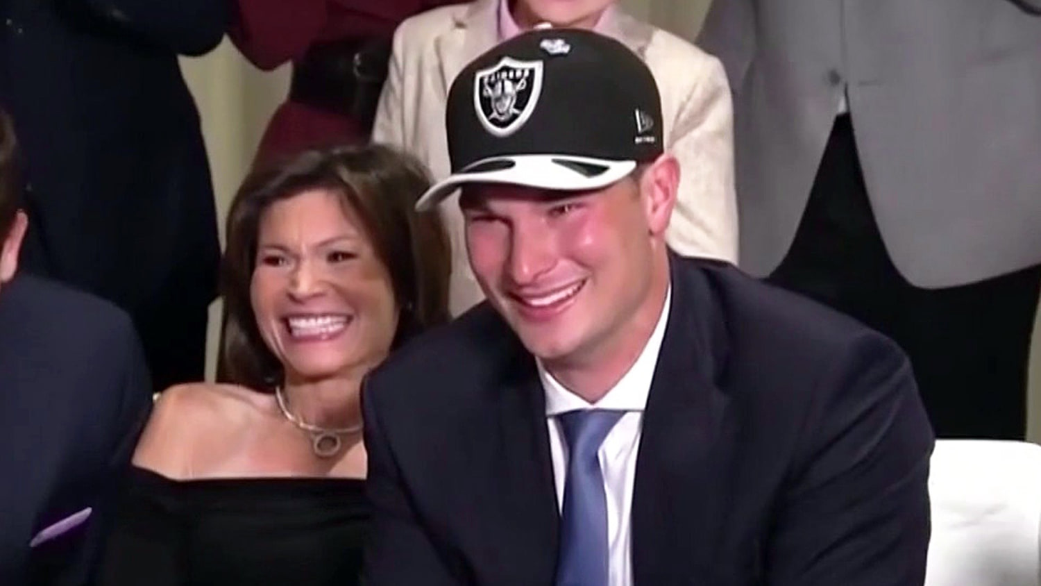 Fernando Mendoza Selected As Raiders No. 1 Pick At Nfl Draft - Beritaja