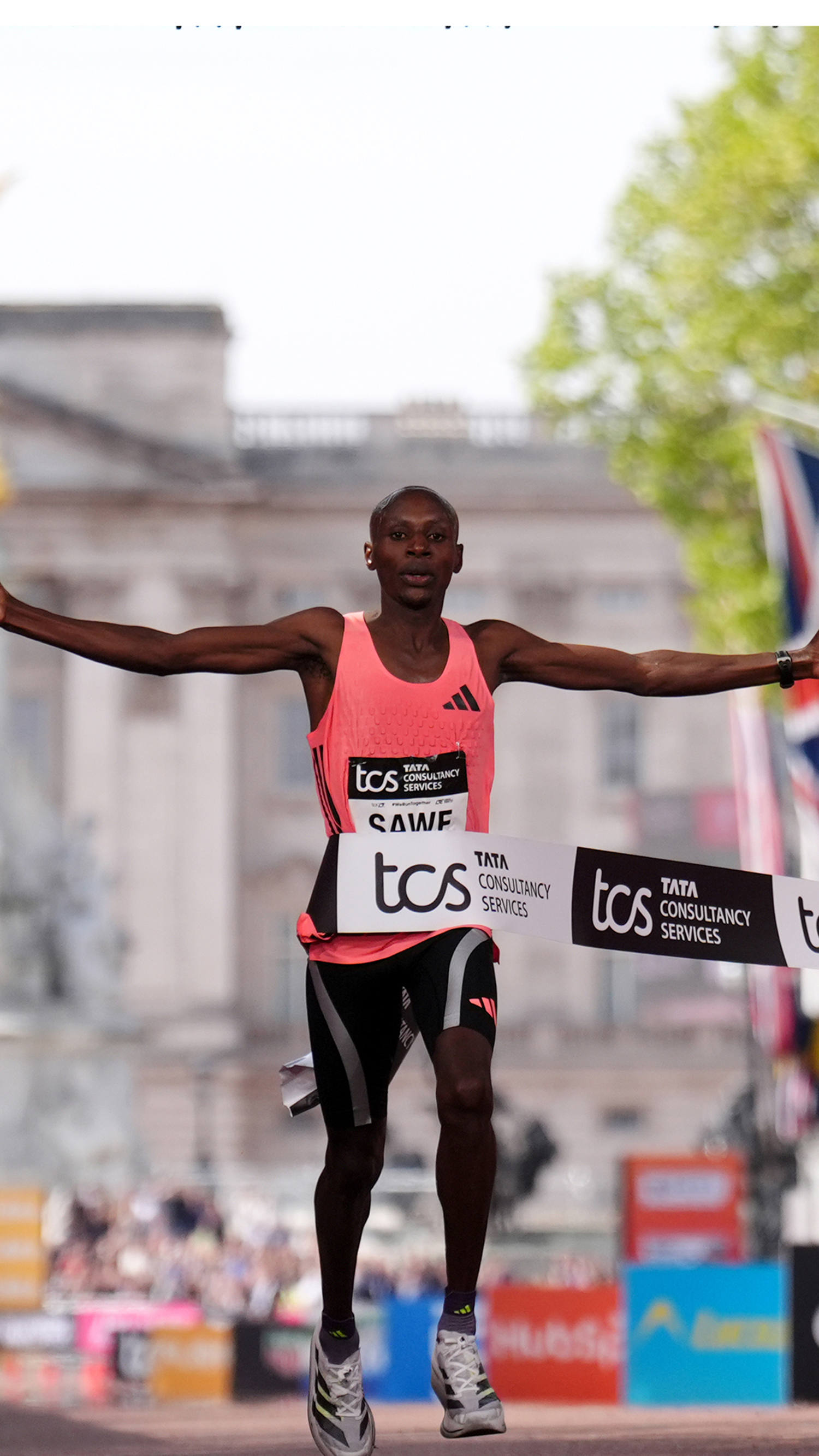 Two runners break two-hour mark at London Marathon