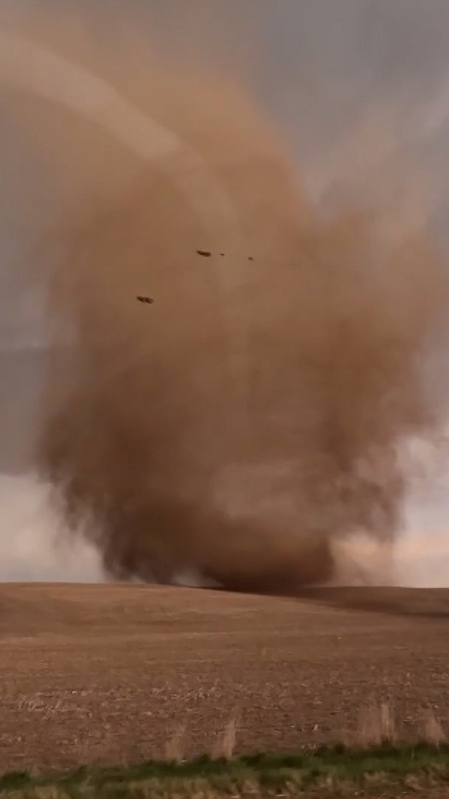 Midwest states hit by heavy rain and tornadoes