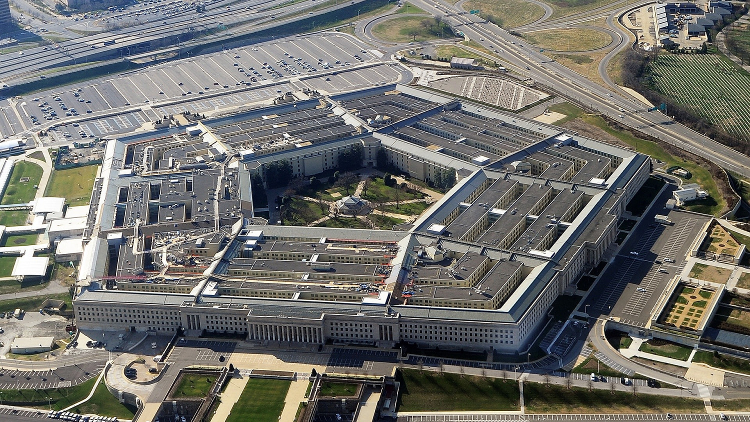 Sources: Pentagon has no new munitions contracts amid concerns over weapons shortage