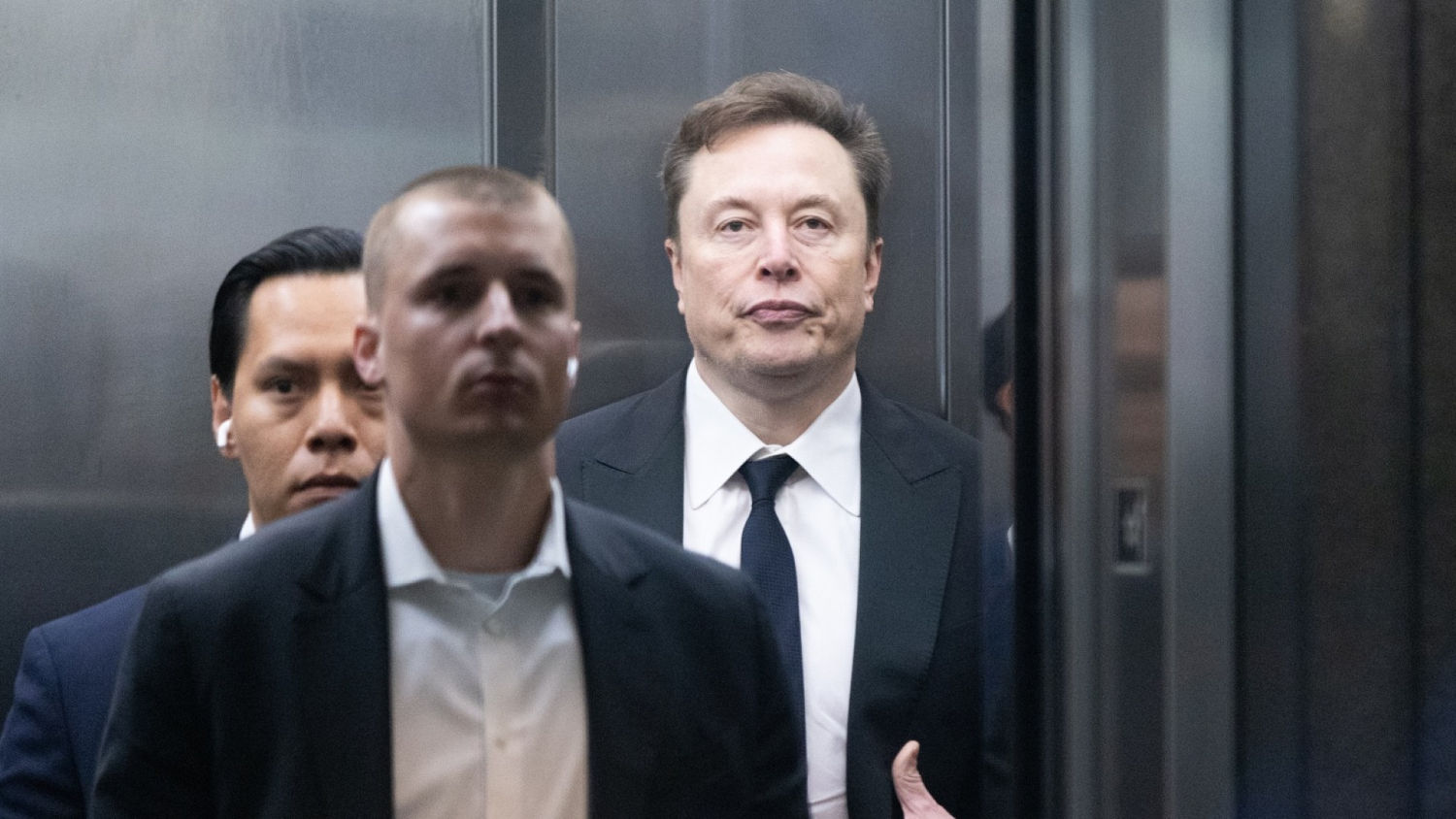 Jury tosses Elon Musk's lawsuit against OpenAI and Sam Altman