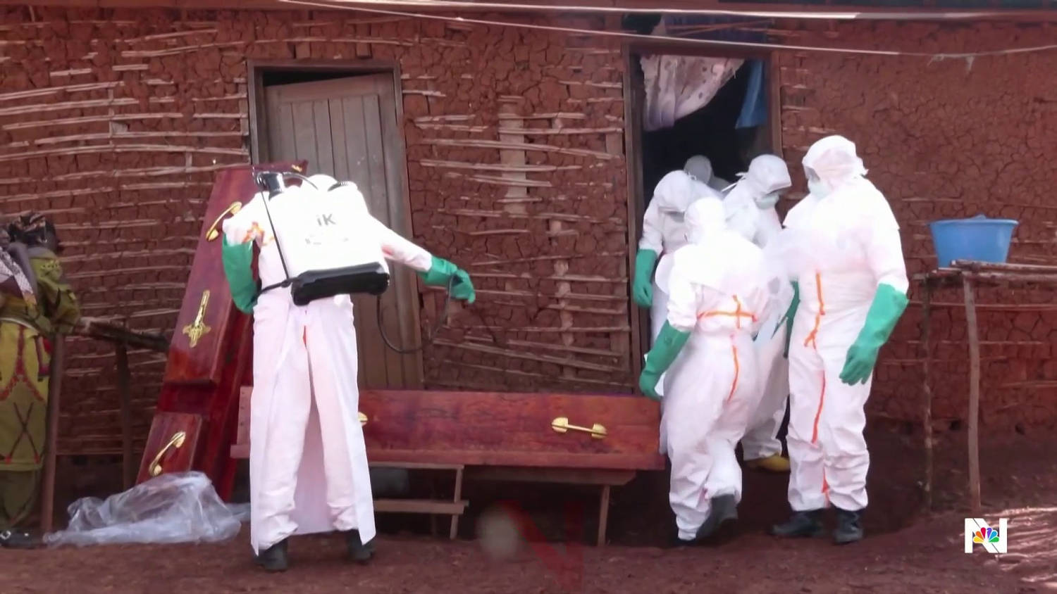 White House vows to keep Ebola out of U.S.
