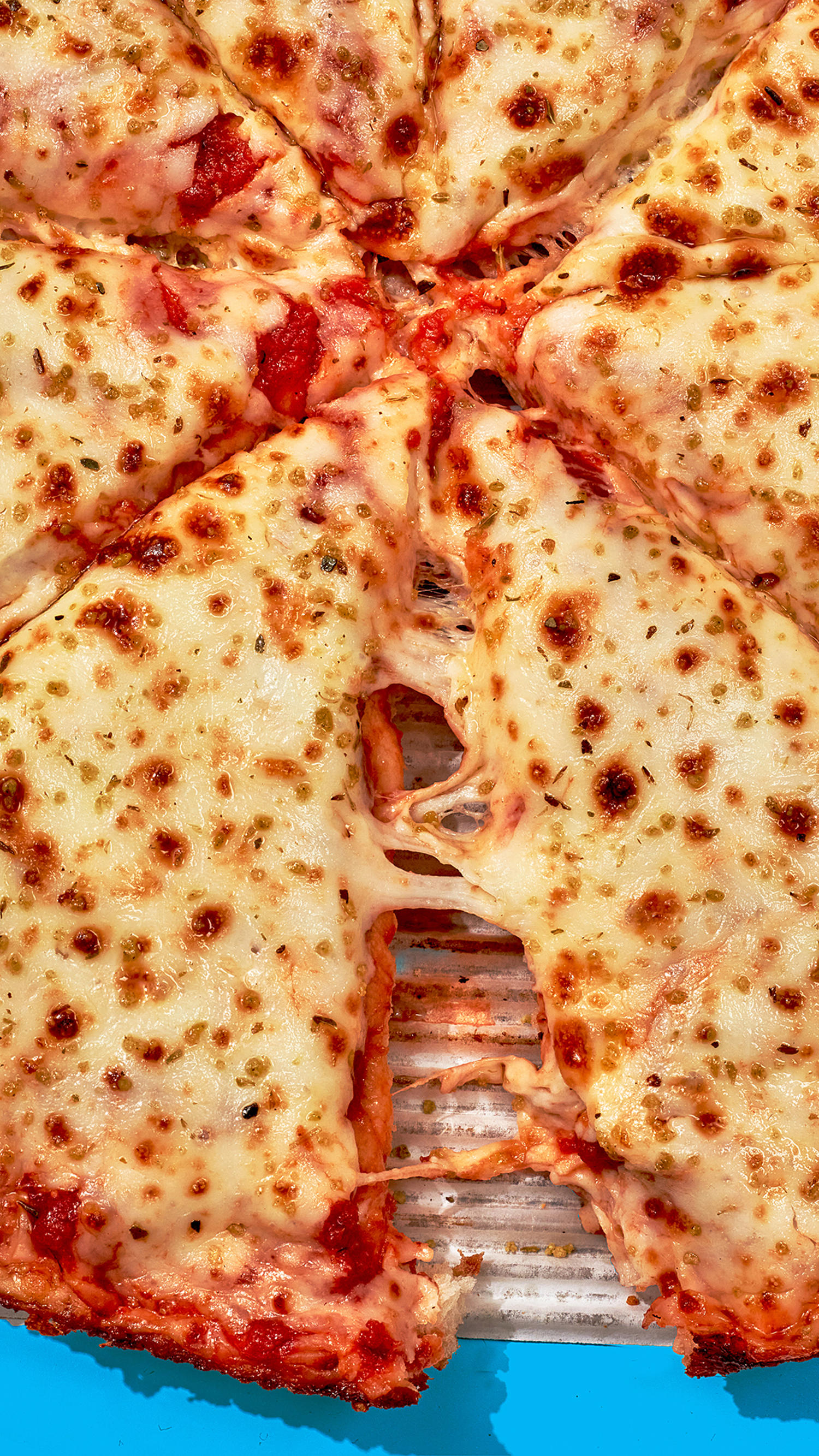 Papa John’s offers pizzas to Spirit rewards members