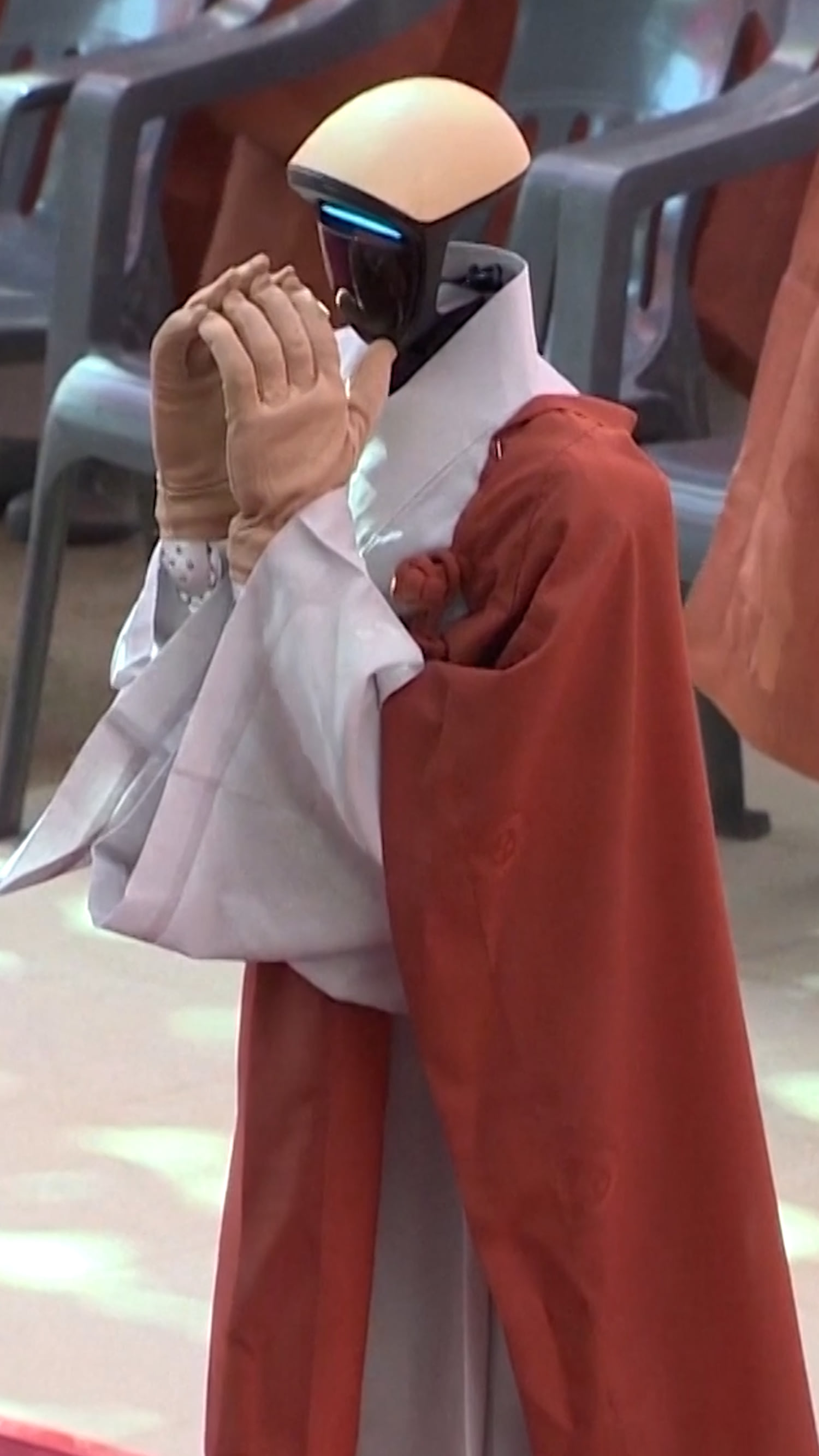 Robot monk debuts in South Korea