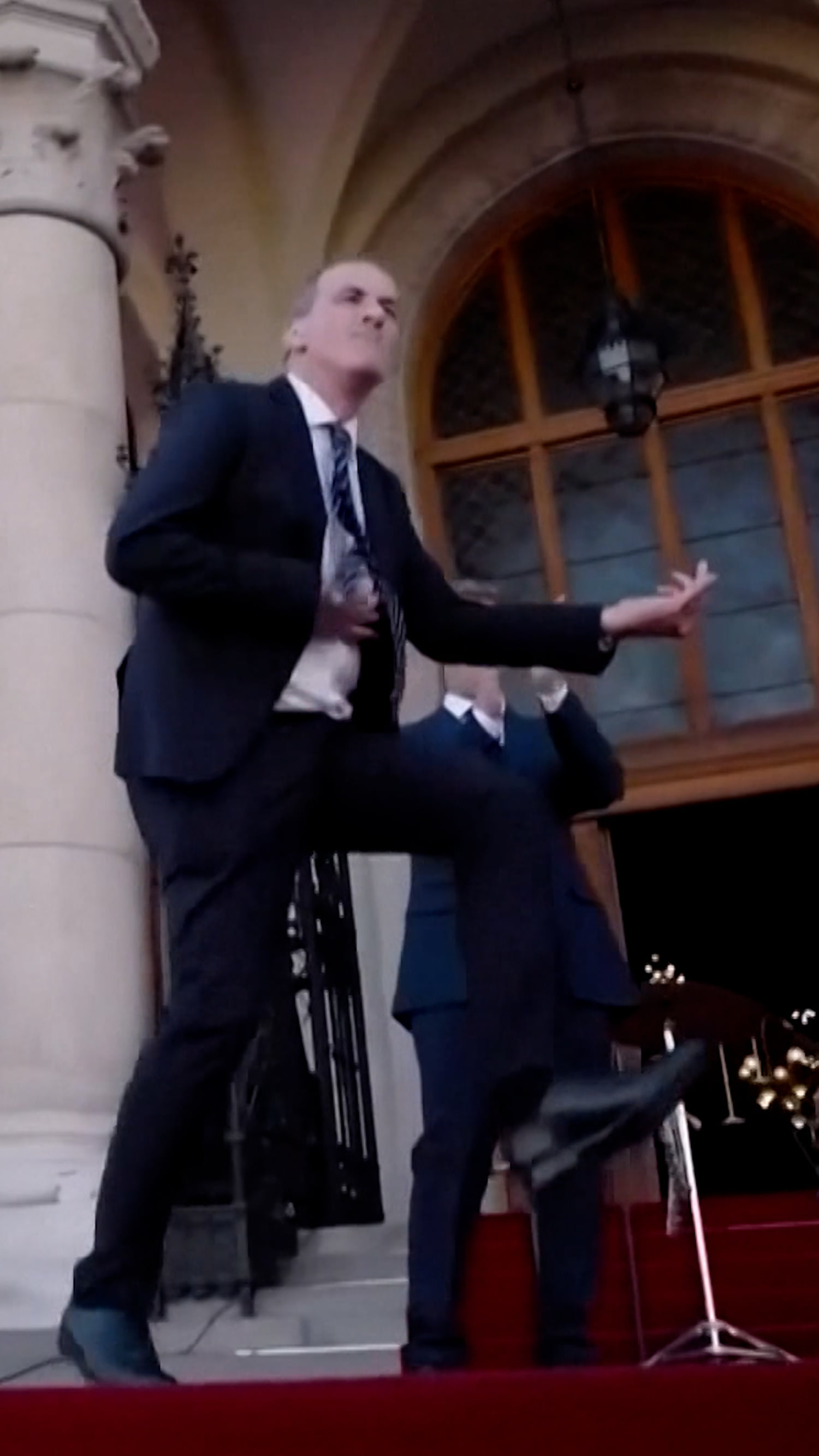 Hungary’s dancing politician debuts again