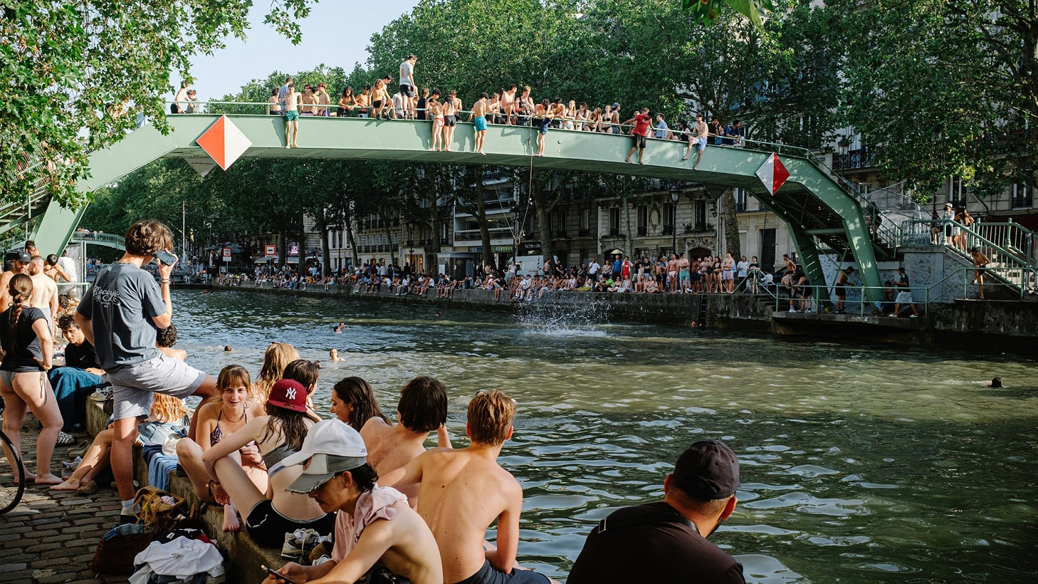 Record Heatwave in Europe Forces Early Closure of Tourist Sites