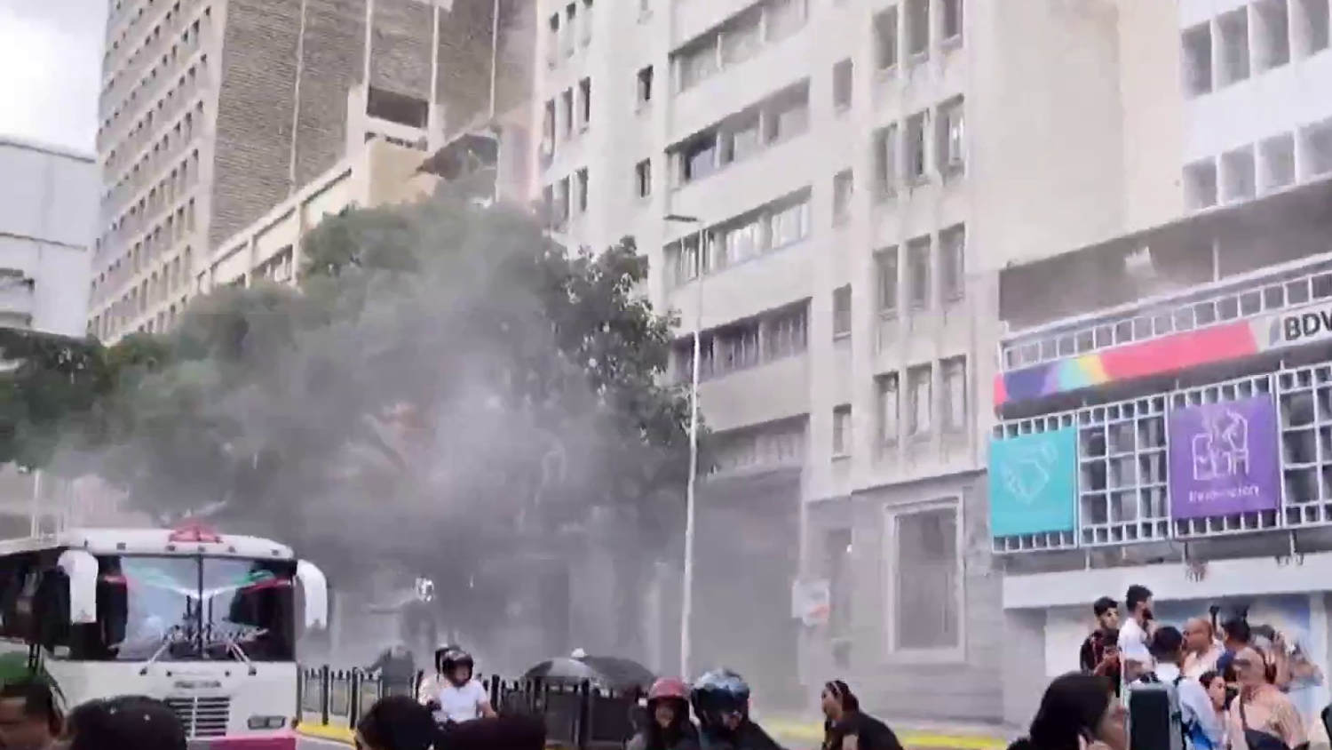 7.1-magnitude earthquake rattles Venezuela