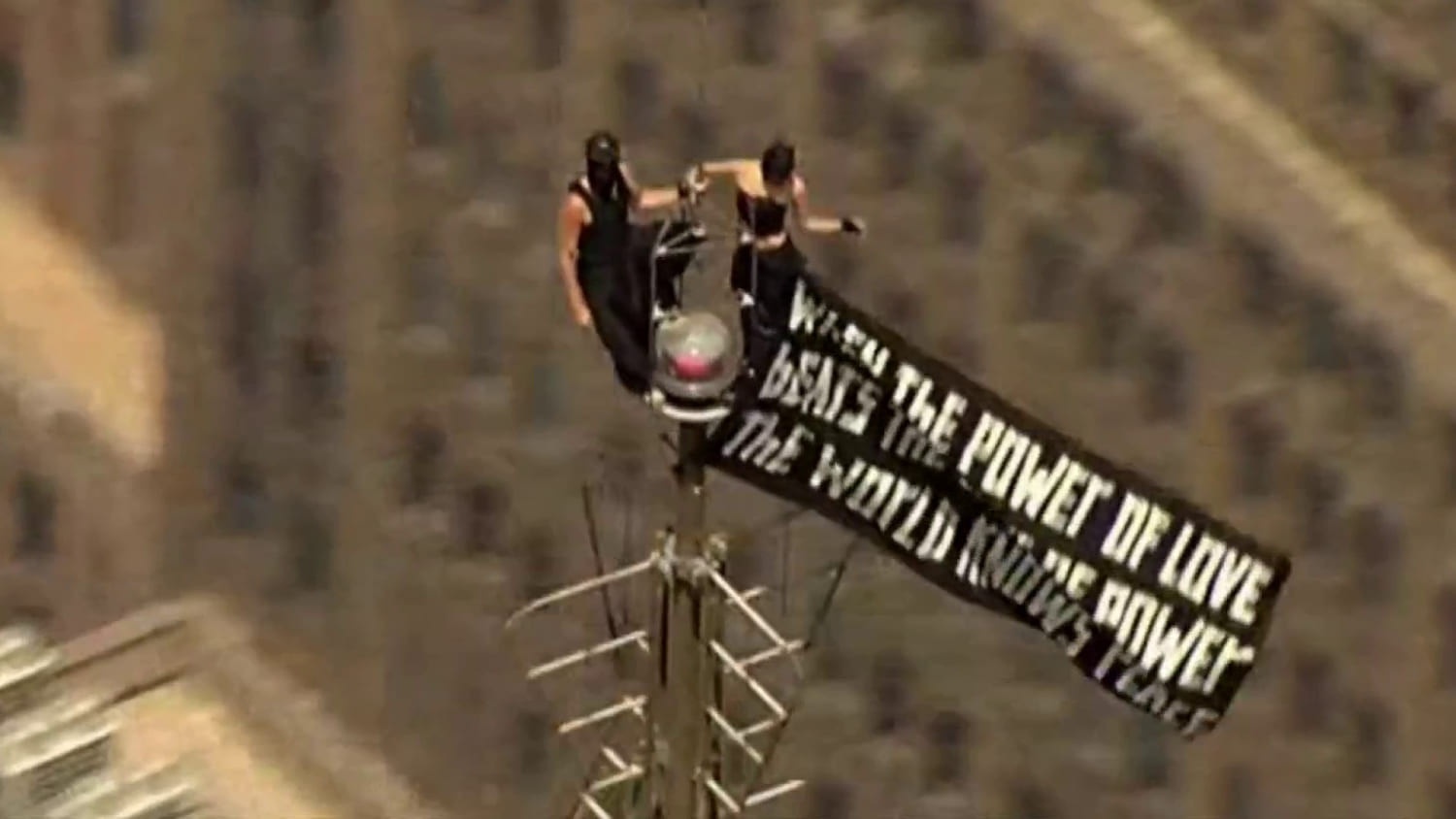 Two arrested after scaling Empire State Building in daring stunt