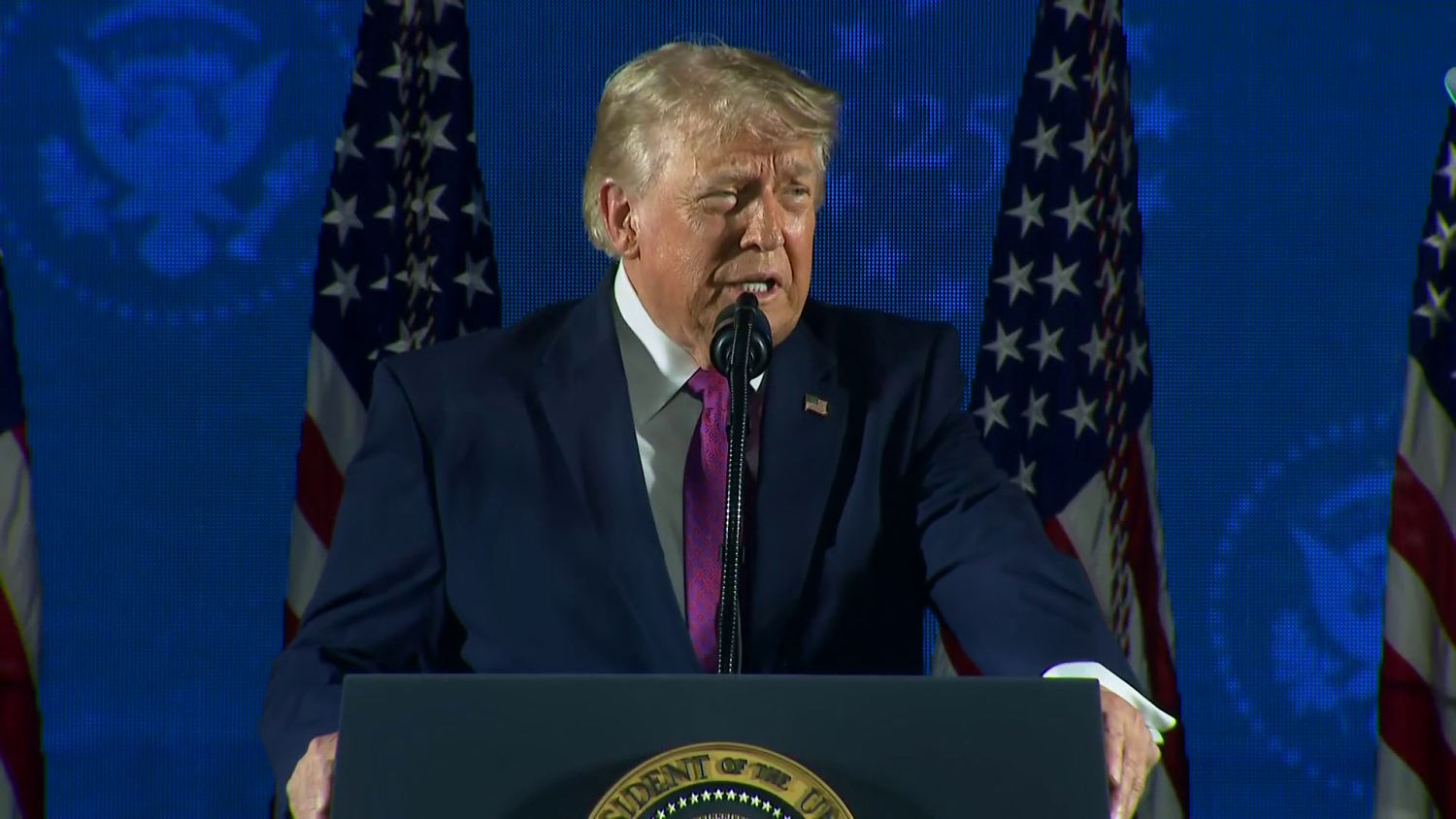 Trump: 'Americans did not bow before a king'