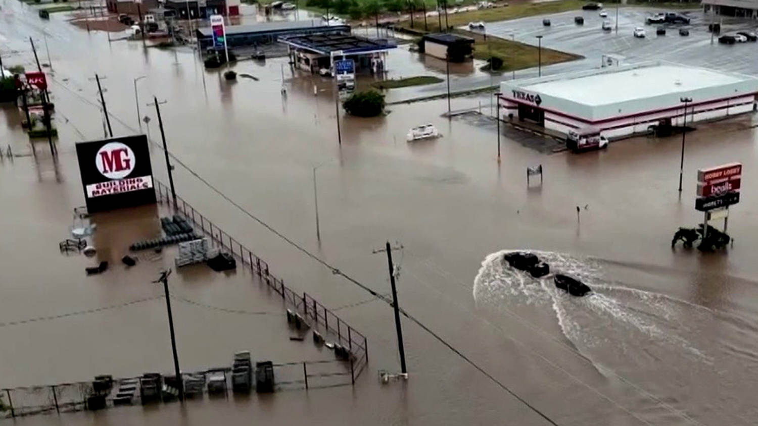 Torrential Rains Flood South as Heat Dome Bakes Much of US