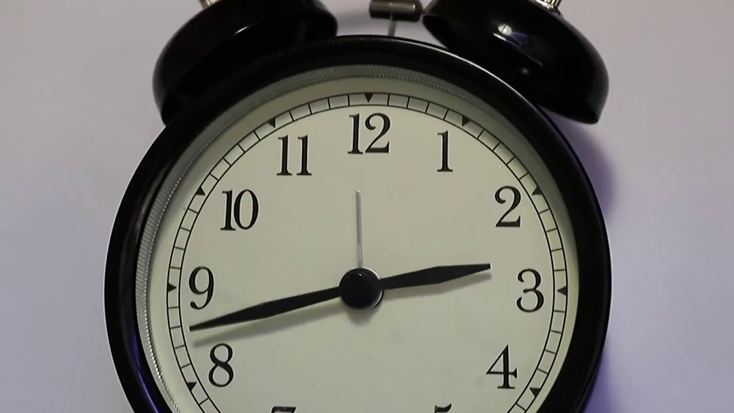 House passes bill that would make daylight saving time permanent