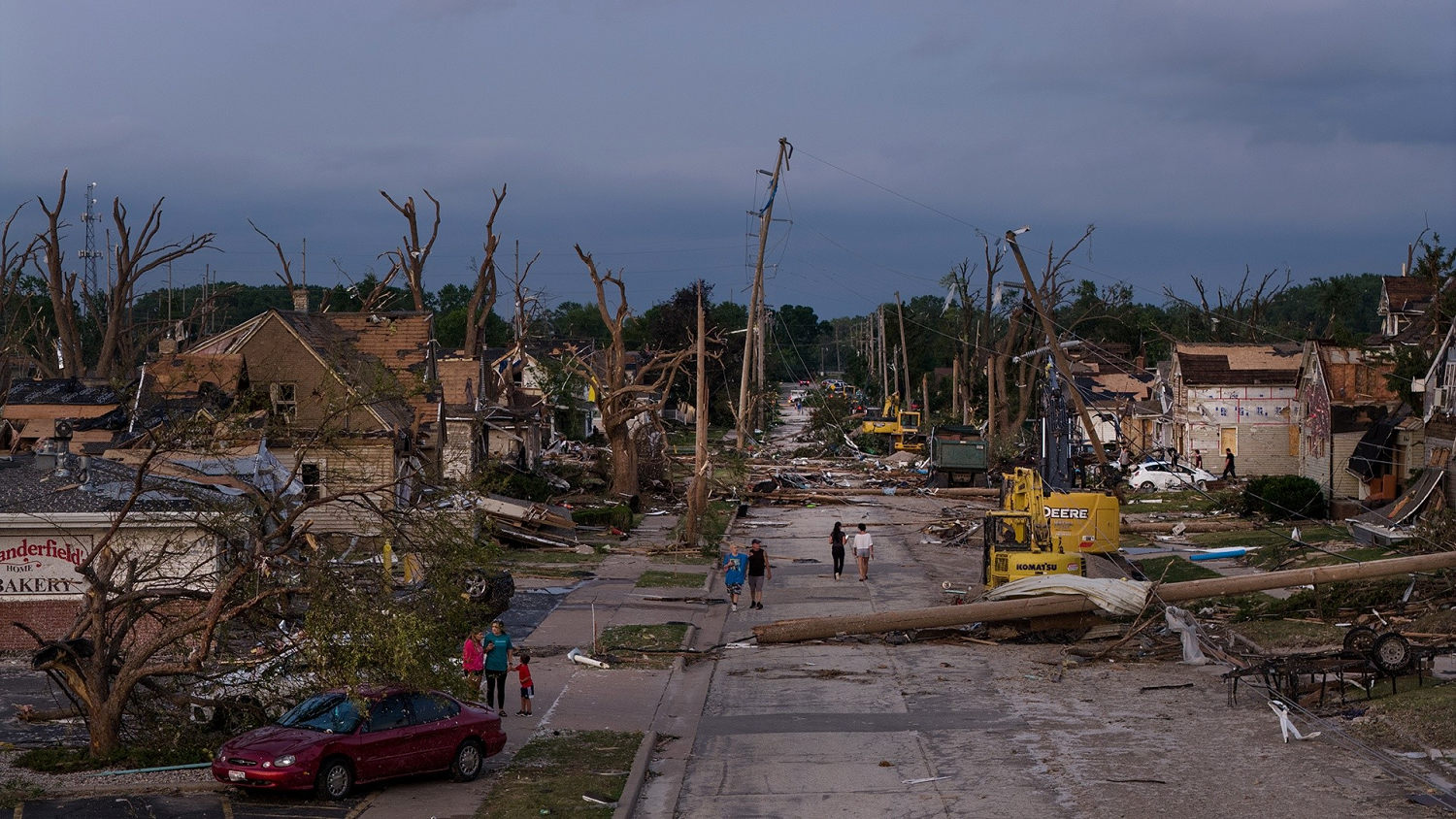 Tornado Flattens Wisconsin Neighborhoods as Storm Moves East