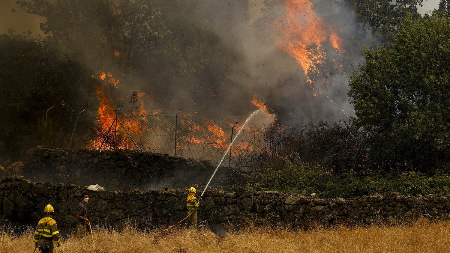 Wildfires in France, Spain begin to ease as fresh heat wave looms