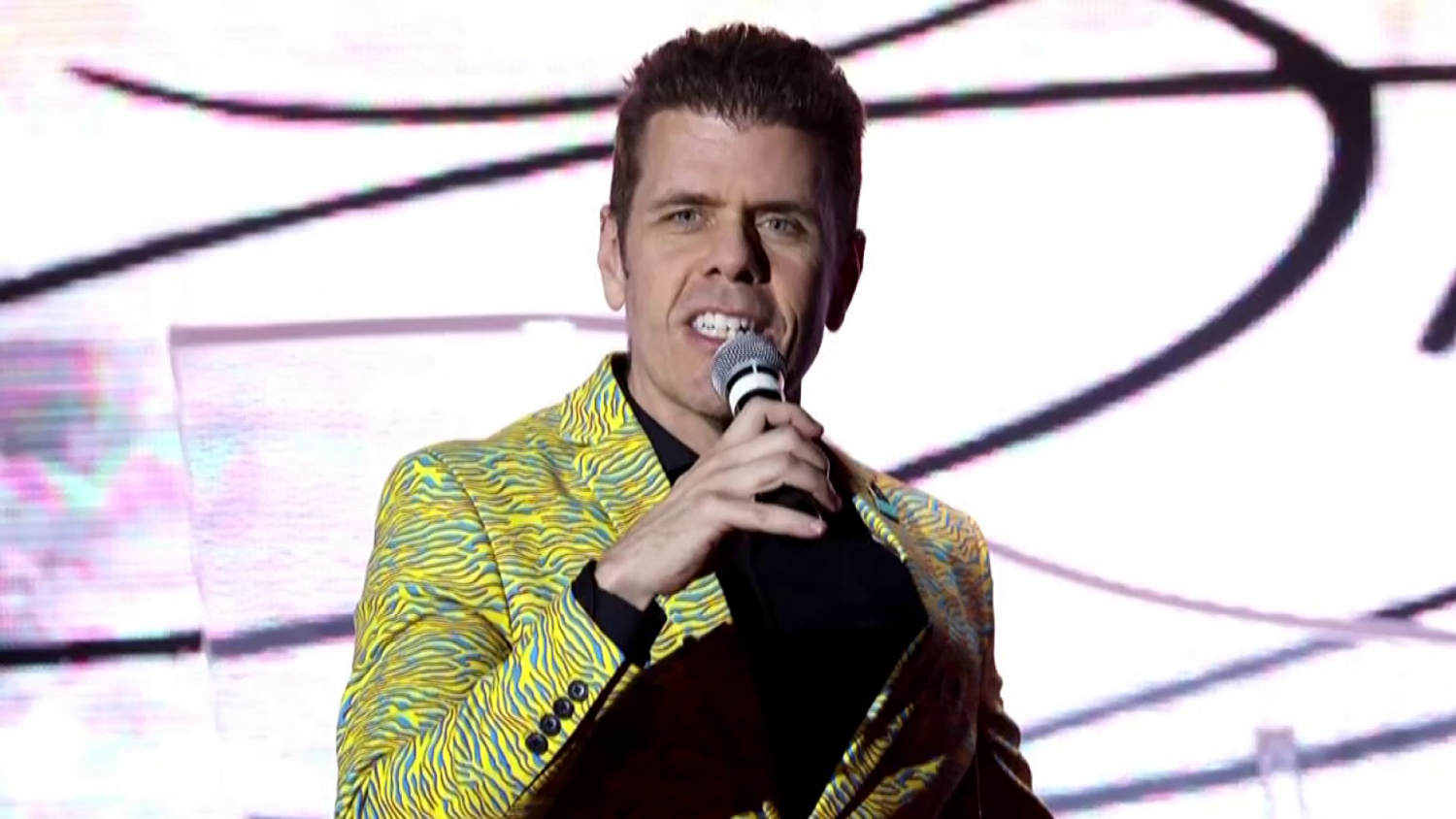 Blogger Perez Hilton receiving medical care after appearing to self-harm online