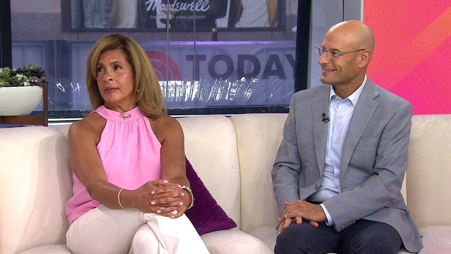 Hoda Kotb and Leadership Coach Neal Schore on Being a Leader​Hoda Kotb and Leadership Coach Neal Schore on Being a Leader 