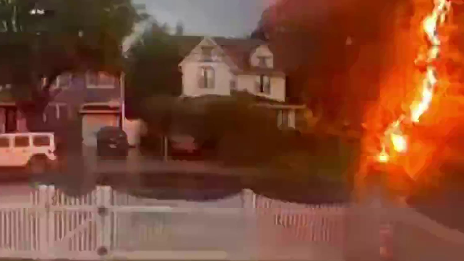 Staten Island man survives lightning strike