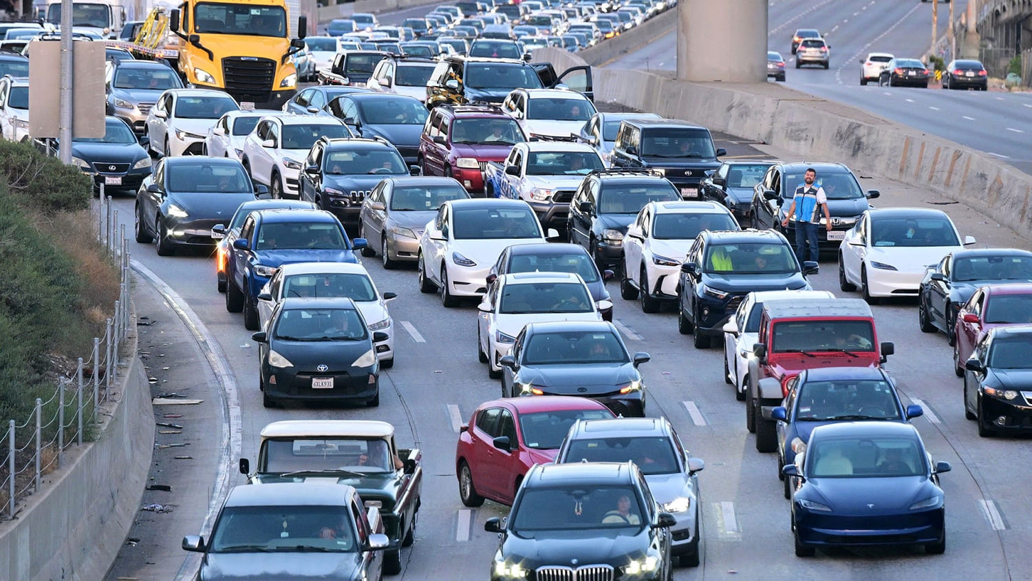Post-Labor Day Weekend Travel Rush Underway Across US