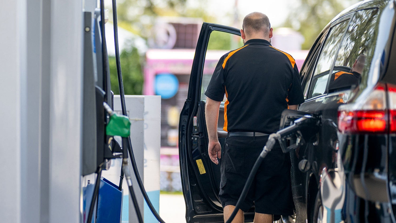 US Gas Prices Hit Record High; Fed Poised to Raise Interest Rates