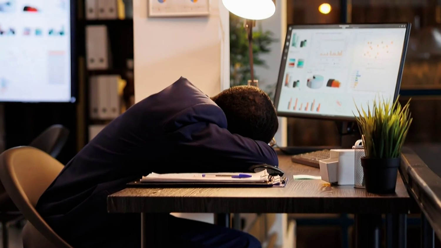 CDC finds that nearly 3 in 4 U.S. adults report struggling with fatigue​CDC finds that nearly 3 in 4 U.S. adults report struggling with fatigue 