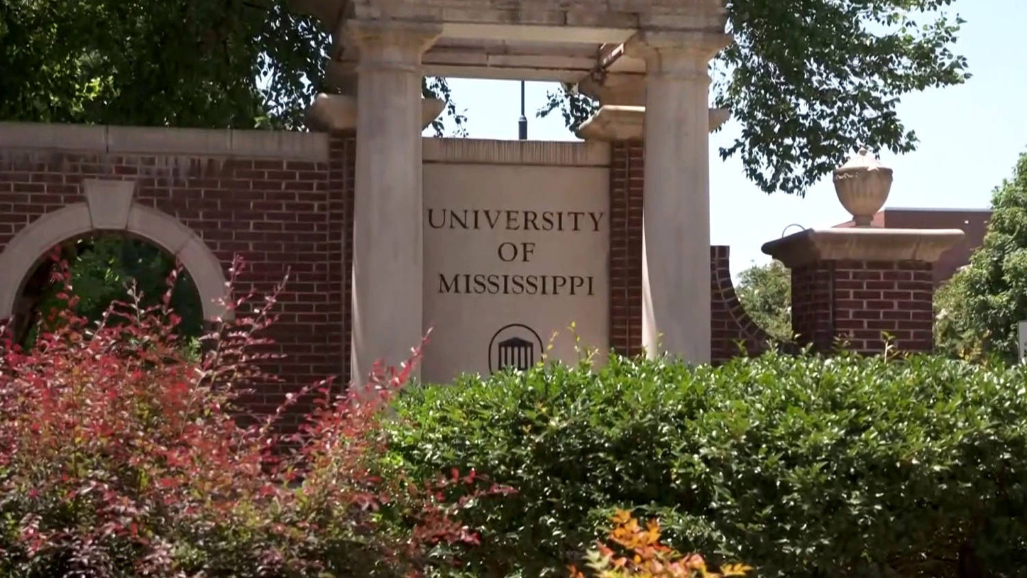 Investigation Underway After Deaths of 2 Ole Miss Students