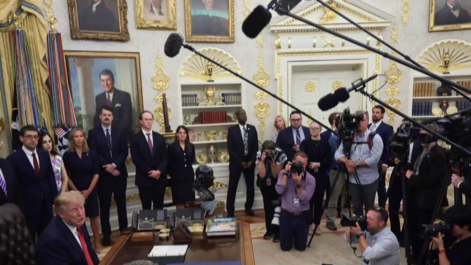 Judge orders White House to restore access for CNN, MS NOW and Politico
