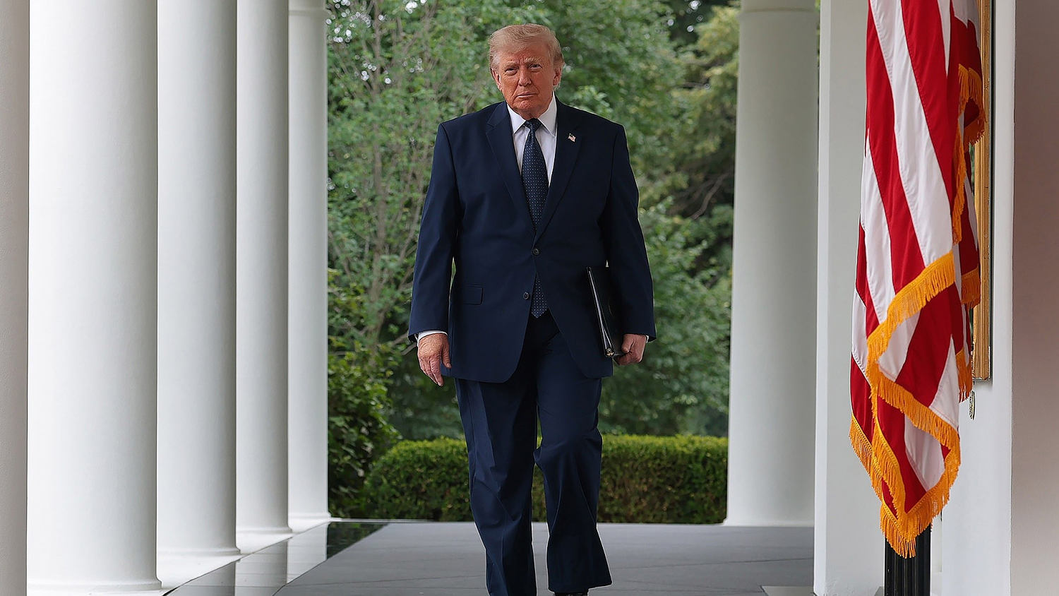 Trump Set to Host Top Tech Leaders Amid AI Safety Concerns