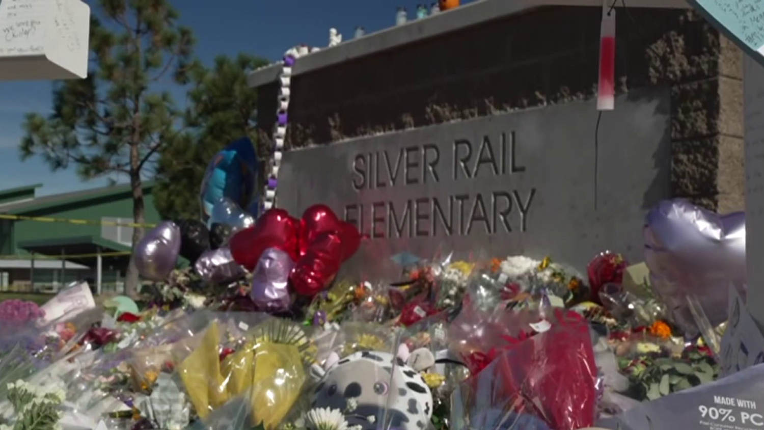Oregon community mourns victims from elementary school shooting