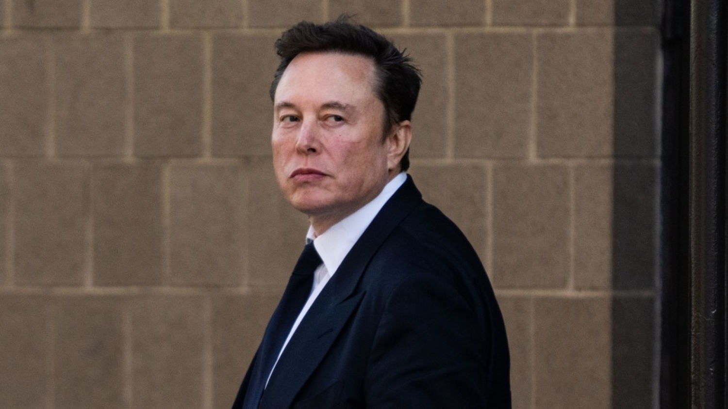 Elon Musk Claims Ukraine Broke Starlink's Terms of Service