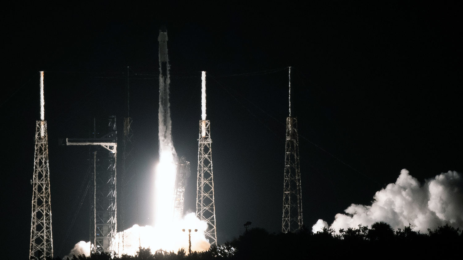 SpaceX delivers over 6,000 pounds of cargo to the ISS in CRS-35 mission