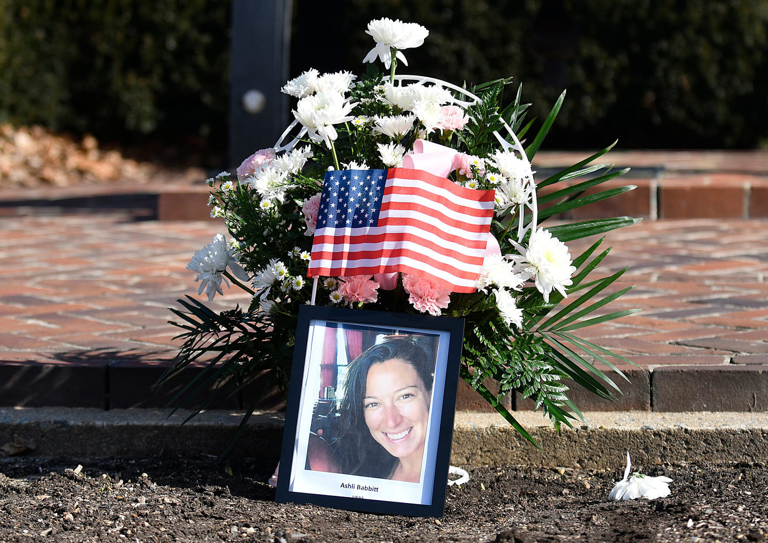 Why the scheduled military funeral for Jan. 6 rioter Ashli Babbitt is indefensible