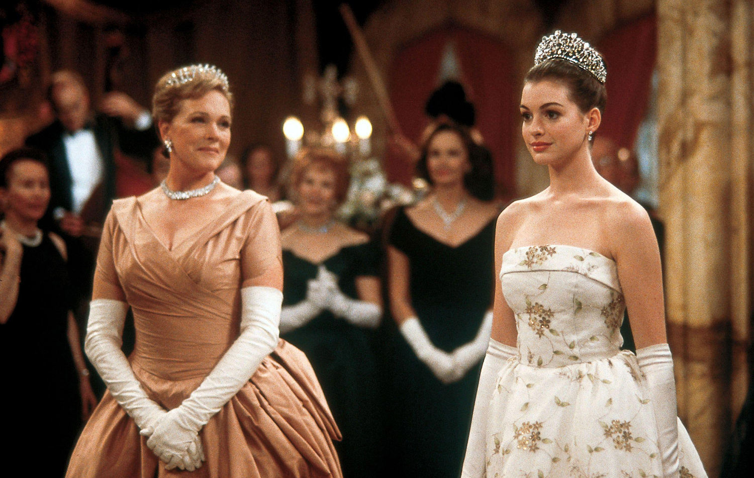 Anne Hathaway confirms 'Princess Diaries 3': See her announcement