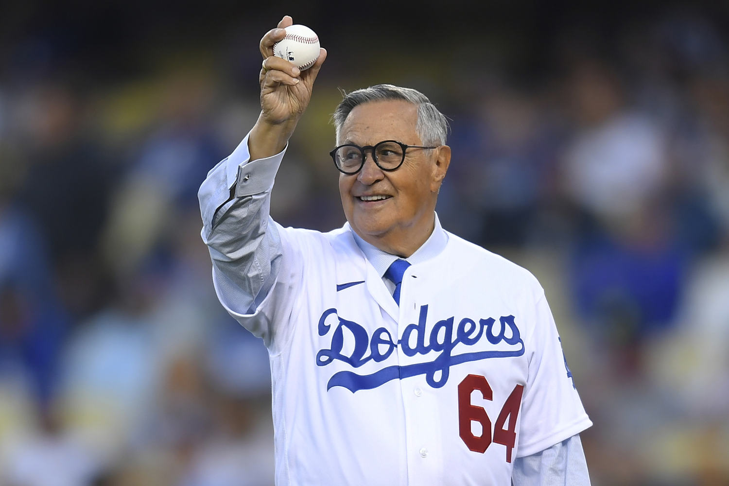 Legendary Dodgers announcer Jaime Jarrín speaks out on immigration raids
