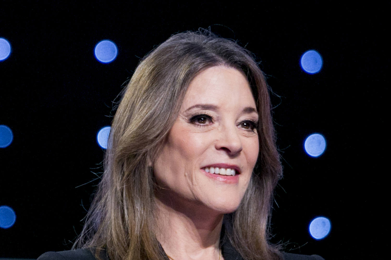 Marianne Williamson launches bid for DNC chair